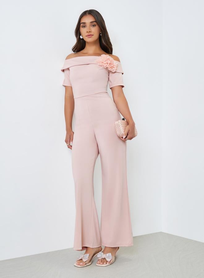 ستايلي جمبسوت مكشوف الأكتاف بتفاصيل وردة - Image 5